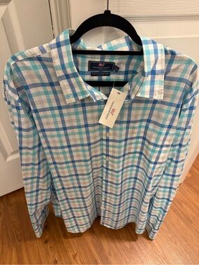 Vineyard Vines Men’s Blue & White Plaid Button-Down Shirt